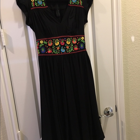 Dresses & Skirts - Trashy diva embroidered vintage dress
