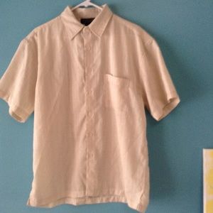 A button-up collard shirt