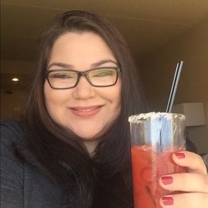 Meet your Posher, Lenore