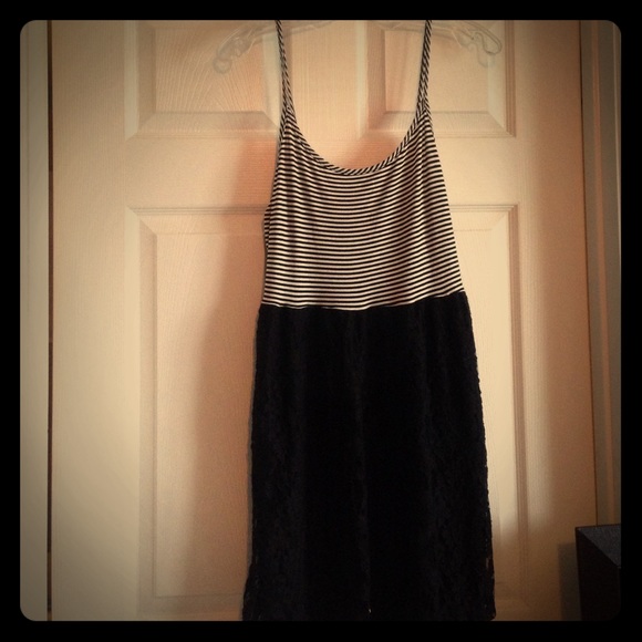 Finn & Clover size small sun dress
