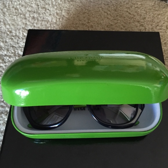 Kate spade sunglasses - Picture 4 of 4