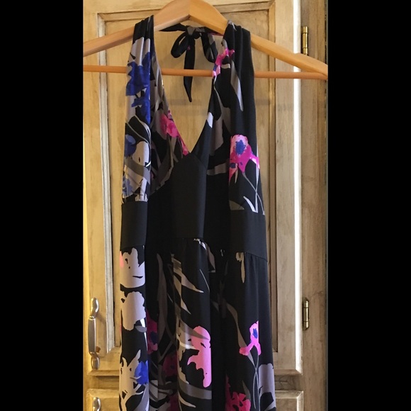 Backless maxi dress