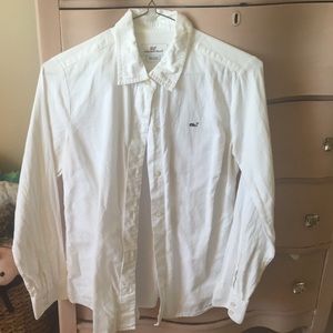 Vineyard Vines Button Up Top.