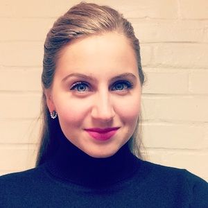 Meet your Posher, Laura