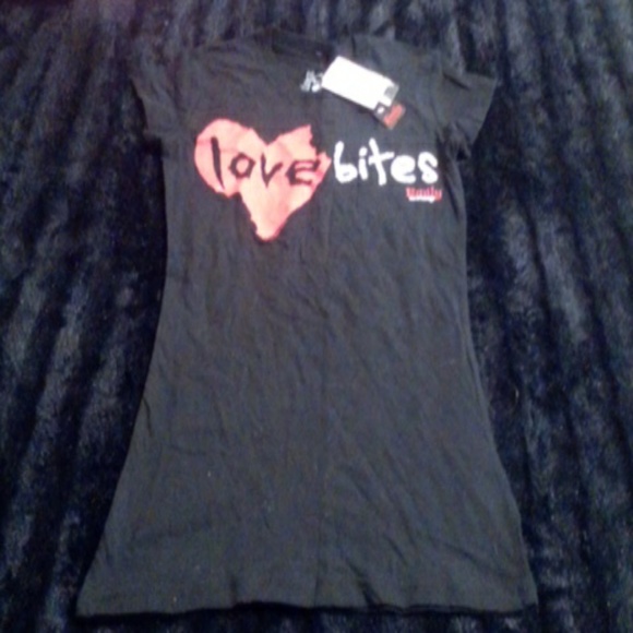 Emily the strange shirt size M