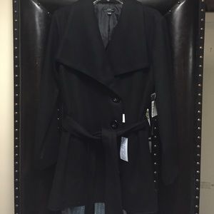 Practical black wool jacket