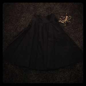 Outstanding 3/4 length skirt