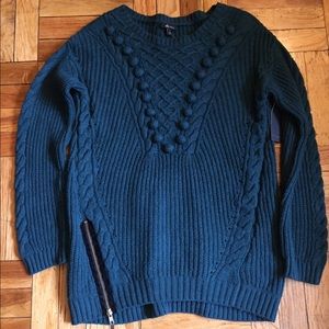 MUST GO! Ella Moss hunter green sweater