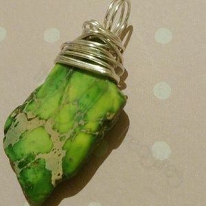 Wire wrapped pendant - Silver jewelry -