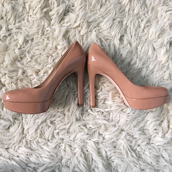 Joan and David shoes - Picture 4 of 4