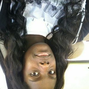 Meet your Posher, Gloria