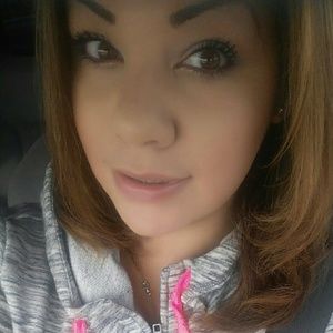 Meet your Posher, Annette