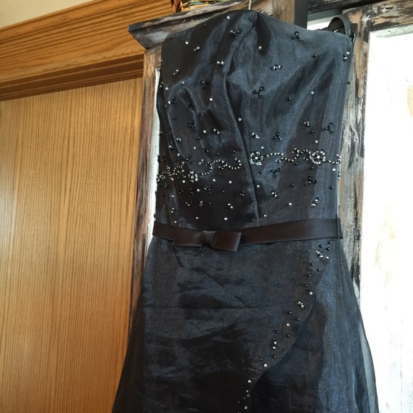 💕PROM DRESS 💕 - Picture 4 of 4