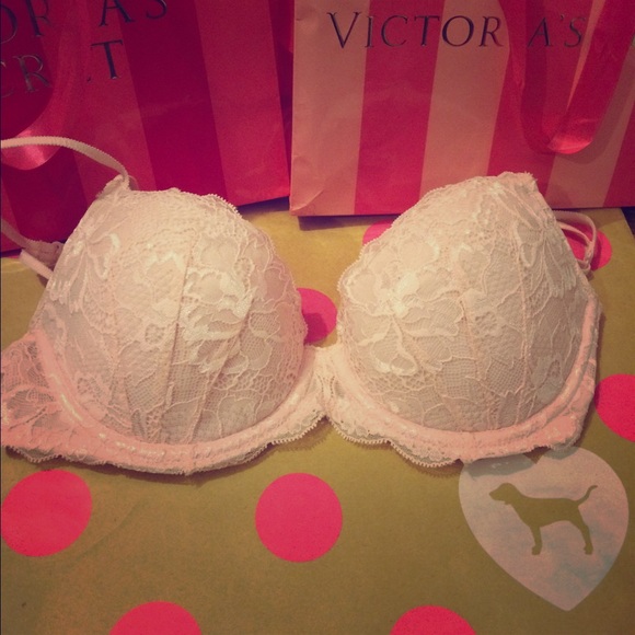 Lightly Lined Date Bra - Picture 1 of 3