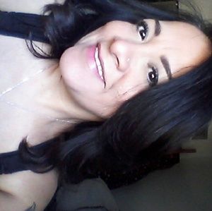 Meet your Posher, Zoraida