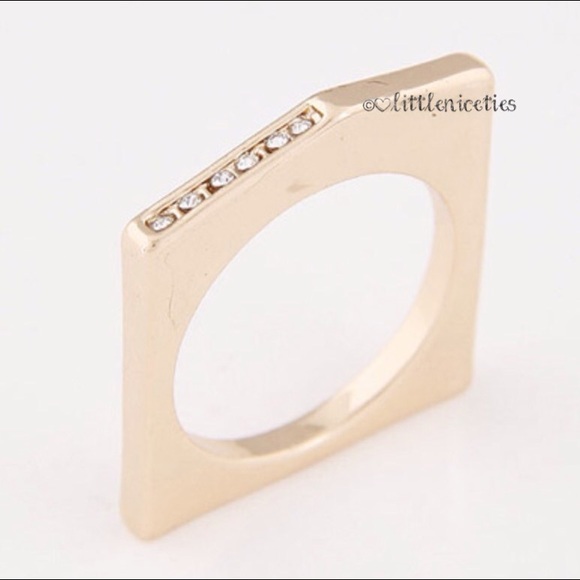square ring with cz accent