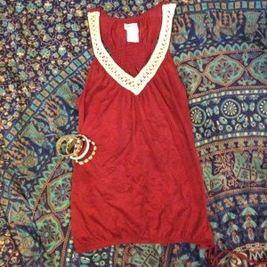 Burnt orange tank with beaded neckline ✌️