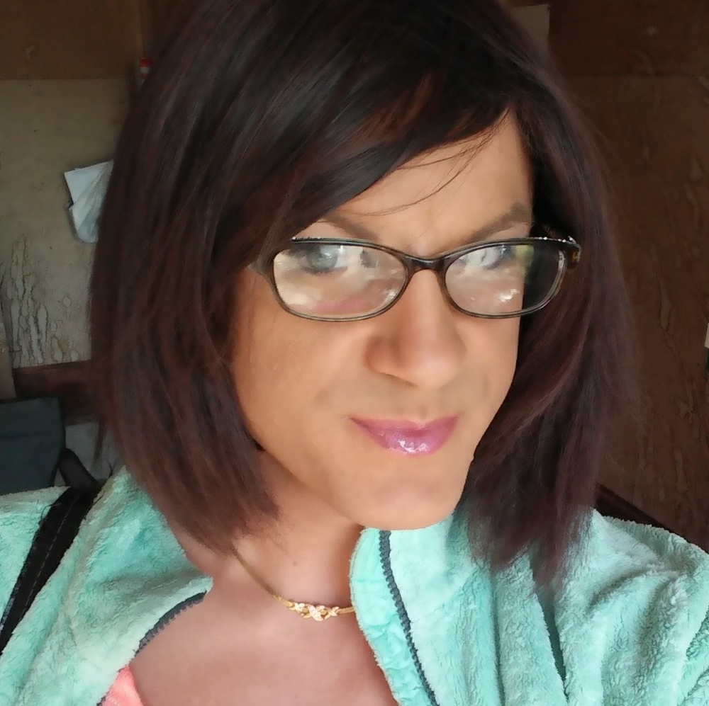 Meet your Posher, Katrina