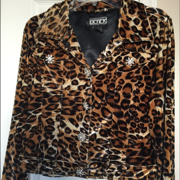 Size L leopard print jacket