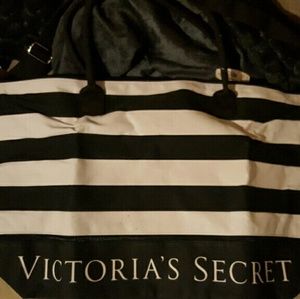 VS travel tote