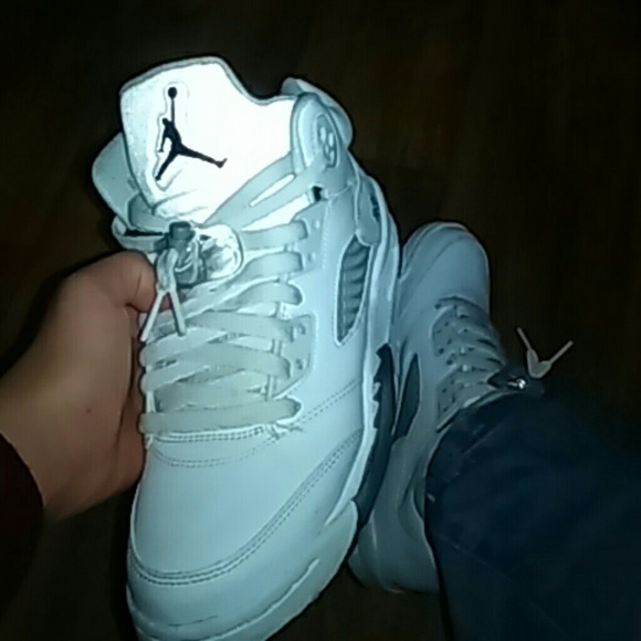 Jordan retro Metalic 5s - Picture 1 of 3