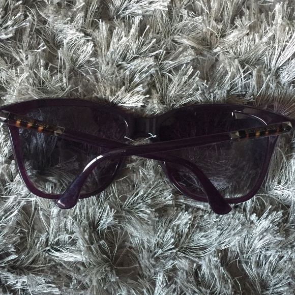 Michal Kors sunglasses?
