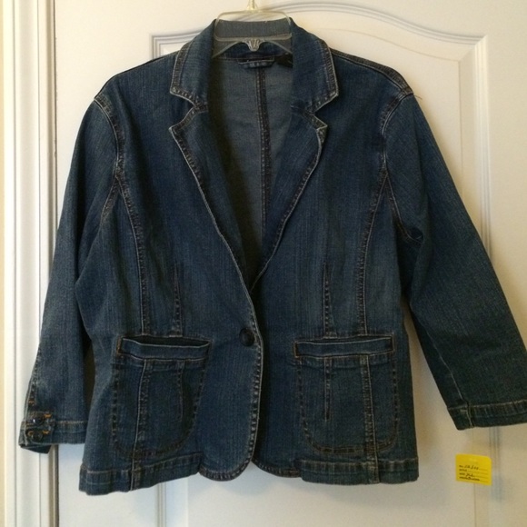 Form fitting Denim blazer