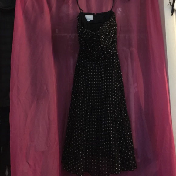 Flirty polka dot strapless dress!