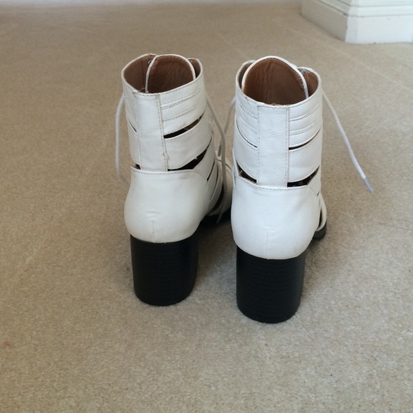 White & Black Chunky Heel Lace up Boot - Picture 2 of 3