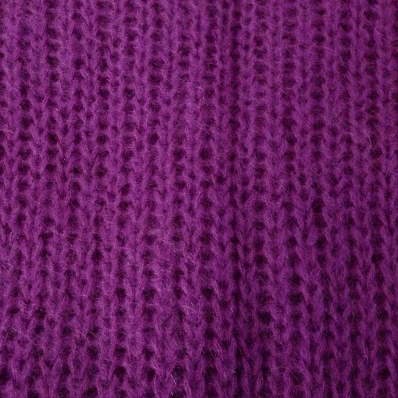 Sweater - Picture 2 of 3