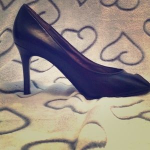 Nine West 8.5 Black Peep Toe Heels