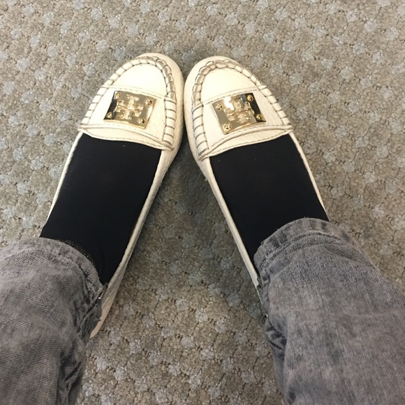 Tory Burch White Leather Loafers size 7m