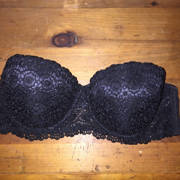 SALE!! Frederick's Lace Bra, 36B - Picture 1 of 2