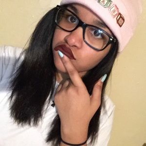 Meet your Posher, Ariana