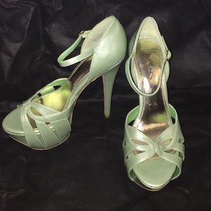 NEW Mint Green Bakers Platform Heels - size 7