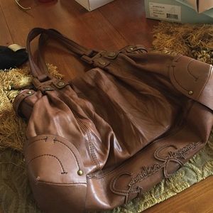 Jessica Simpson hand bag. 😍