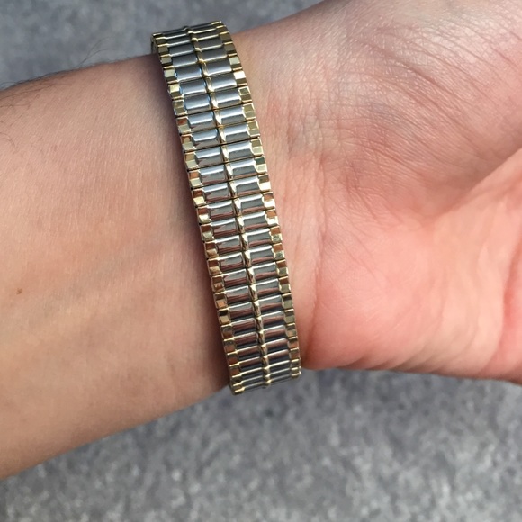 Sharp watch - Picture 3 of 3