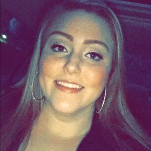 Meet your Posher, Mackenzie