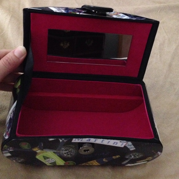 Purse - Picture 4 of 4