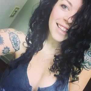 Meet your Posher, Stacy