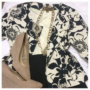 Polished Floral Print Blazer