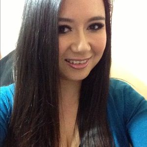 Meet your Posher, Sandy