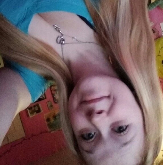 Meet your Posher, Britny - Picture 1 of 1