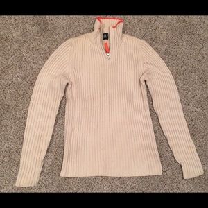 Gap sweater