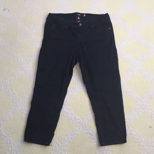 Black size 16 cropped torrid jeggings