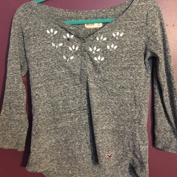 Heathered grey 3/4 sleeve shirt