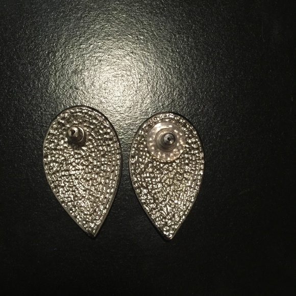 Retro Teardrop Earrings - Picture 2 of 2