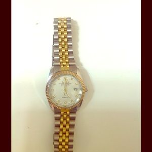 Watch for sale, in need of battery