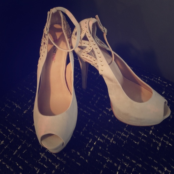 Just Fab platform heels cream/tan