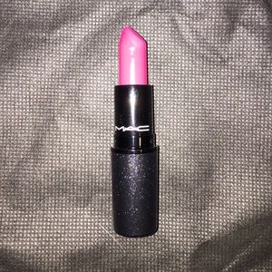 MAC LIMITED EDITION Lipstick in 'No Faux Pas'